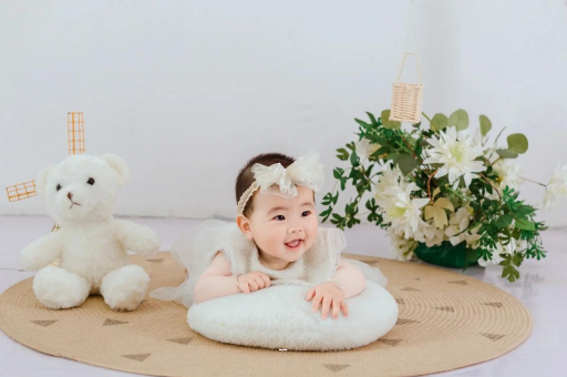 博罗宝宝多久会抬头